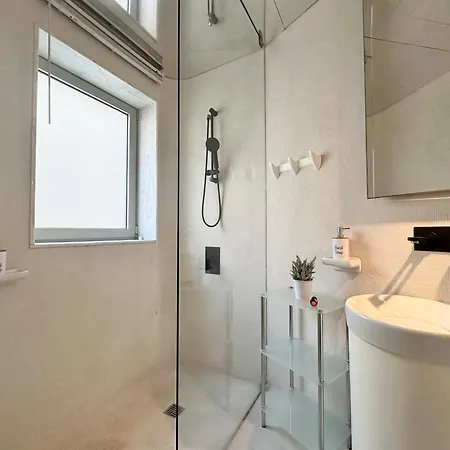 In Luxury Complex With Amazing Resident's Pool Apartament Sliema
